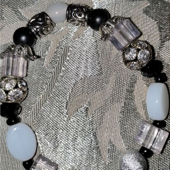 Wing charm Bracelet - Picture 5 of 7